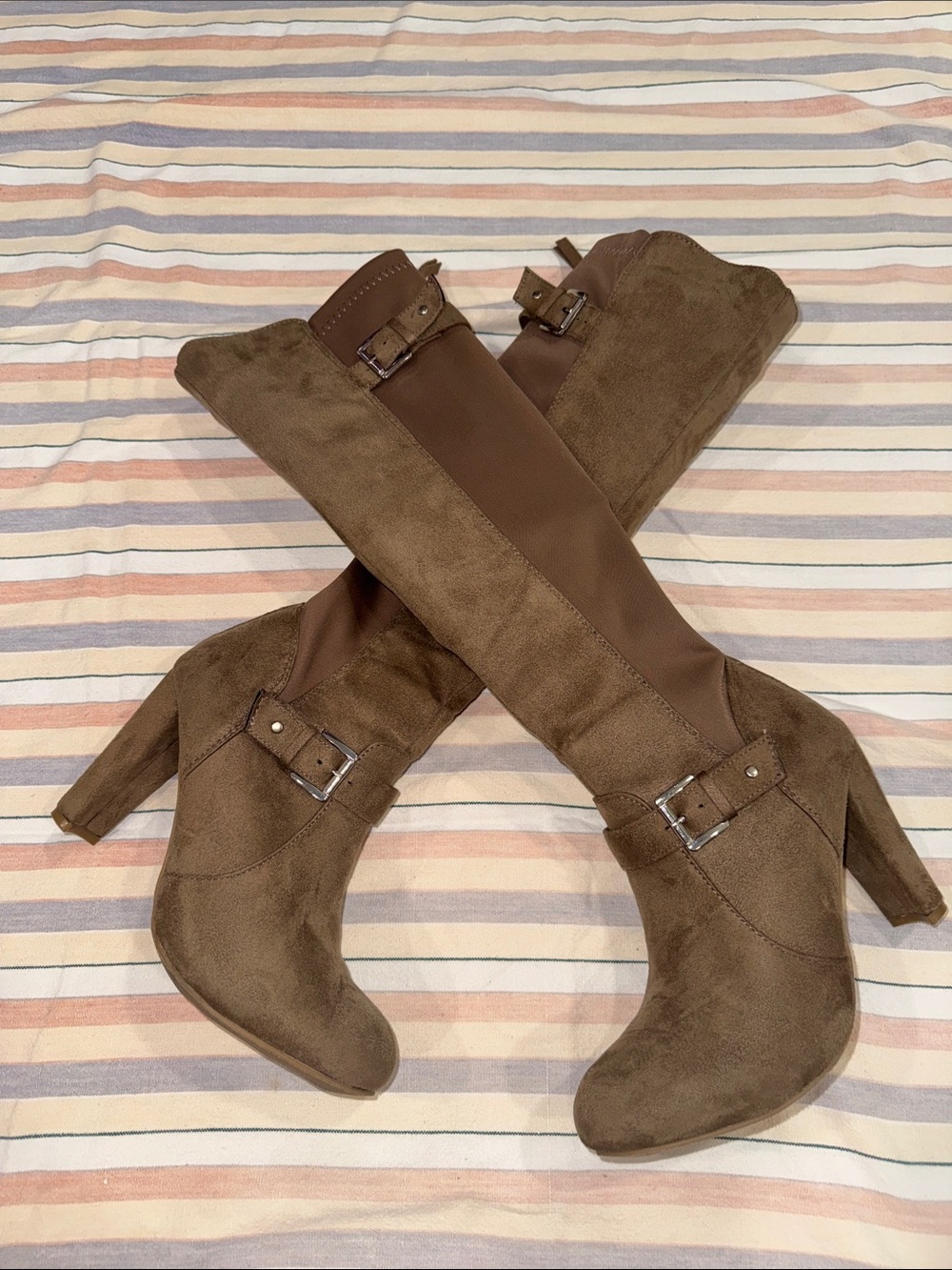 Women's Knee-High Buckle Heeled Boots - Brown